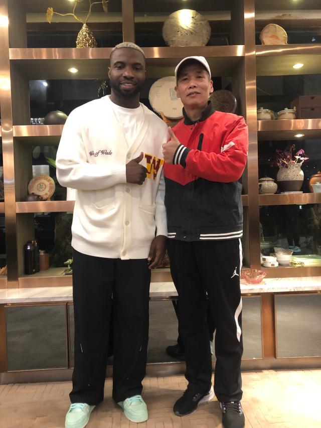 B体育在线服务-专访奥斯卡①：迫切想代表玉昆出战 为沧州感到遗憾